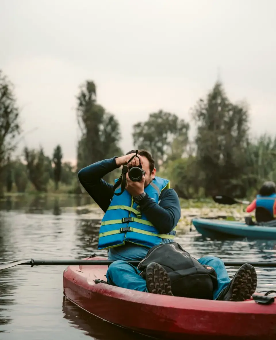 Randonnée ou kayak : quelle approche pour documenter un chantier protégé
